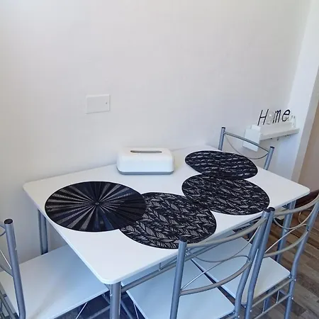 Apartment Covenate House Como