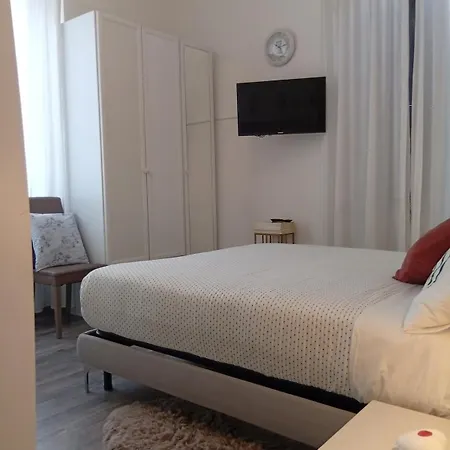 Covenate House * Como