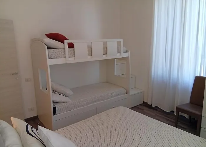 Covenate House דירה *