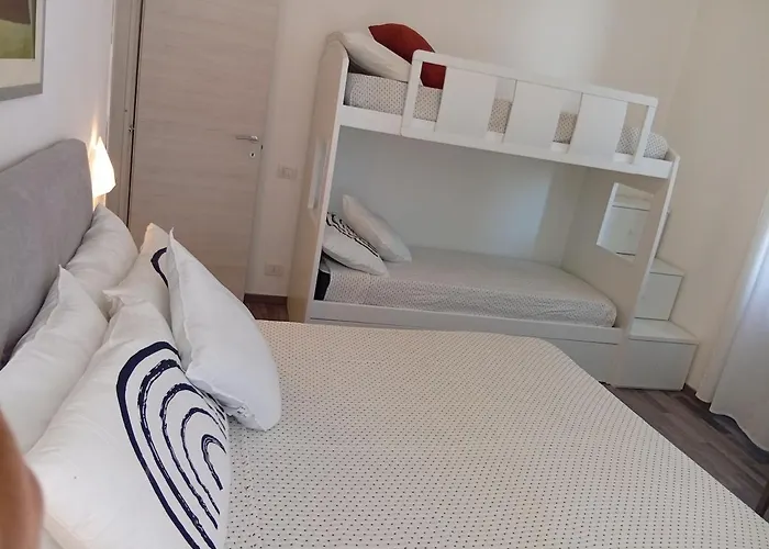 Covenate House * קומו