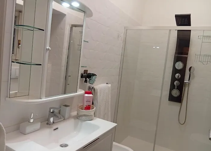 Covenate House * קומו