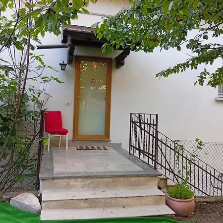 Covenate House * Como