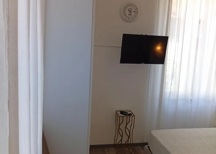 Covenate House Apartman *