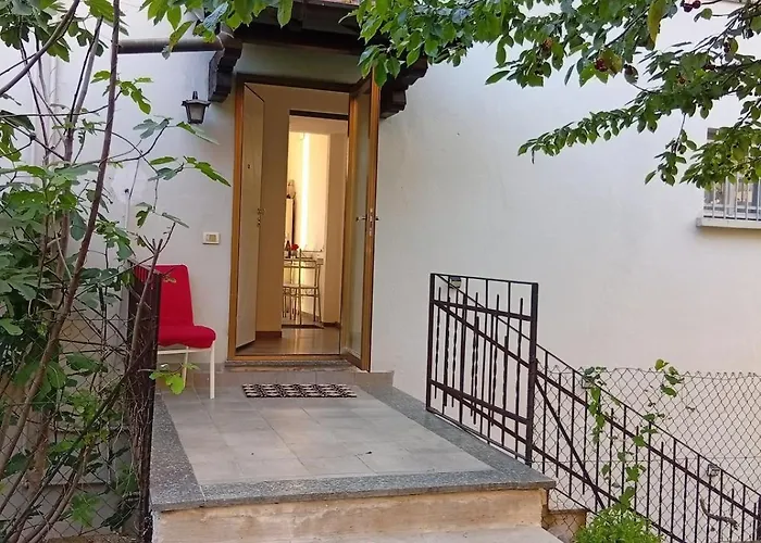 Covenate House Комо