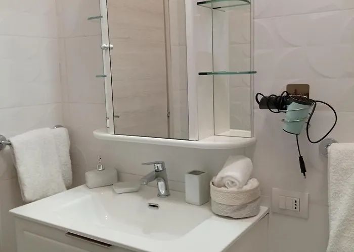 Covenate House Apartman *